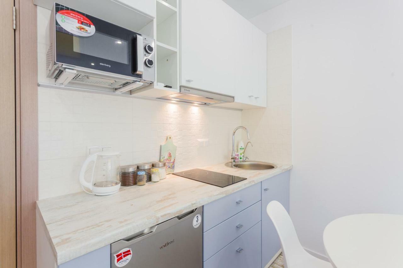 Sunny Apartments On Yulii Zdanovskoi St 36B Kiev Dış mekan fotoğraf