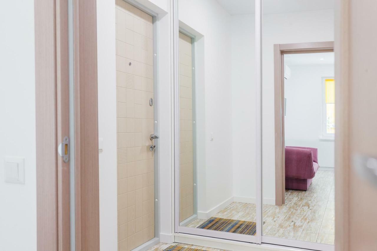 Sunny Apartments On Yulii Zdanovskoi St 36B Kiev Dış mekan fotoğraf